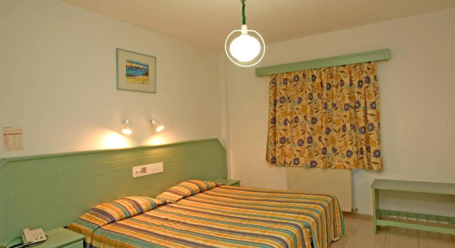 Senator Hotel Apartments - Adults Only
