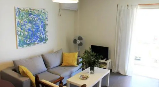 Apartment Sea View Near The Beach., Забронировать Апартаменты/квартира Отели Маркопоуло - Месогаиа с парковкой, Парковка