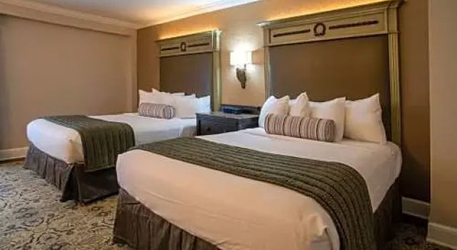 Четырёхместный номер Standard с балконом Hotel St. Marie