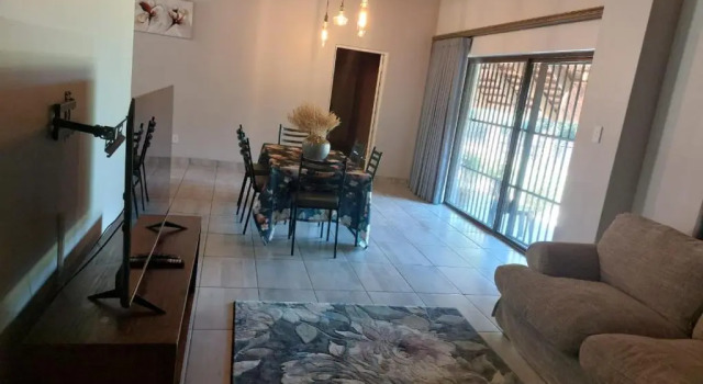 Семейный люкс Marjaniek Guest House & Game Lodge