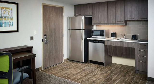 Люкс Homewood Suites By Hilton North Bay