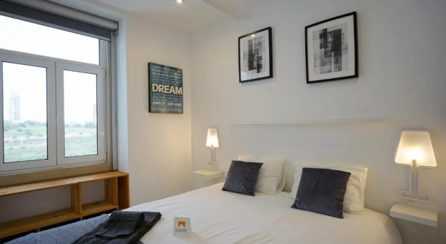 Expo Oriente 2 Bedrooms by GT House