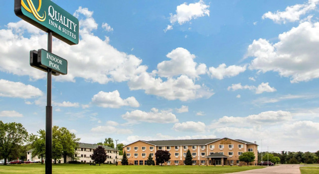 Кровать в общем номере Comfort Inn & Suites Wisconsin Dells