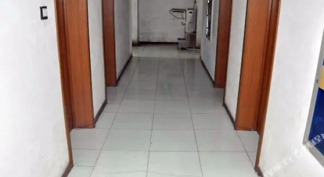 Xiguan Guesthouse, Book Hotel Xingtai Hebei