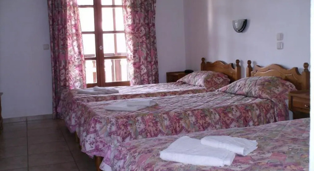 Koukounaries Beach Hotel