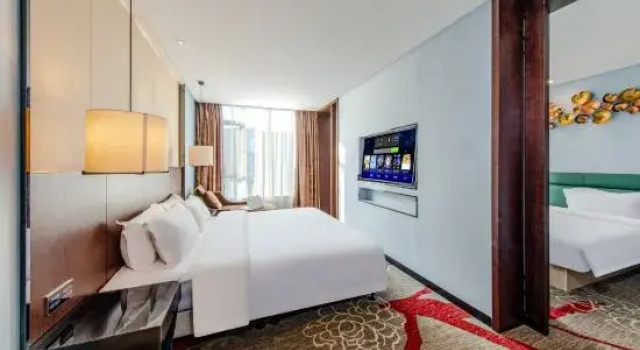 Семейный люкс Deluxe Fancy Hotel (Shenzhen Bantian, Guangyayuan Subway Station)
