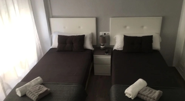 Guesthouse Central, Забронировать Отель Отели Аликанте с парковкой, рядом с Central Market of Alicante, Парковка