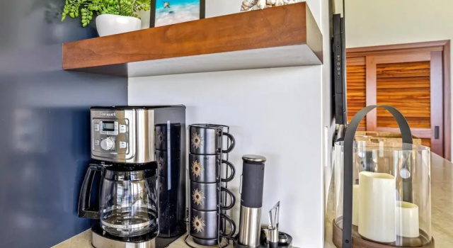 Вилла c 1 комнатой с балконом и oceanfront Kapalua Bay Villas Ocean View 1 BR Sleeps 4 Villas Steps to Beach Complimentary Car with 6 Nights KBV-24G3 by KBM
