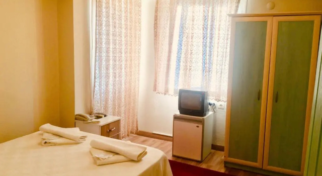 Трёхместный номер Standard с балконом Hikmethan Otel