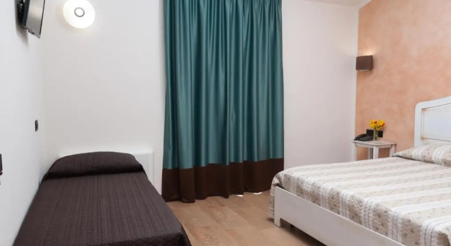 Трёхместный номер Standard с балконом Hotel Donna Carmela Sede Unica a Sciacca