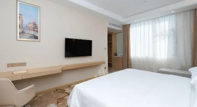 Люкс Business Vienna International Hotel