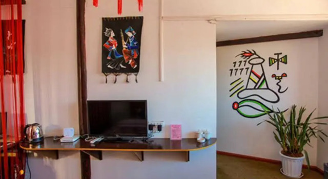 Yuanxinyuan Inn, Забронировать Отель Лицзян Юньнань, рядом с Улица Сквер-стрит Древнего города Даянь
