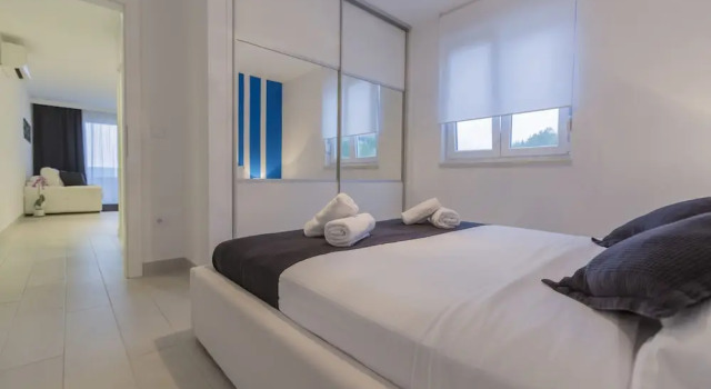 Апартаменты Lux Apartments Makarska