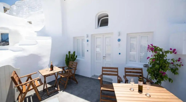 Апартаменты Vivid Caves 1 bedroom Cavehouse