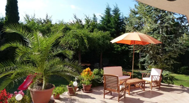 Коттедж с 6 комнатами Toscana Lakeside Apartments I - II