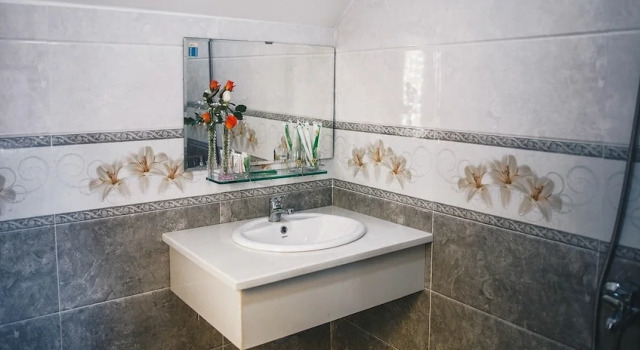 Кровать в общем номере с балконом Villa Homestay Minh Hieu