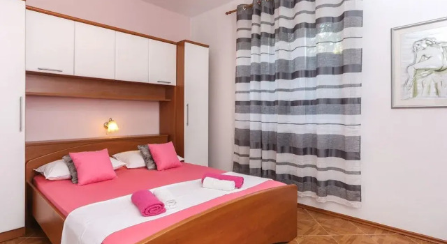 Apartments Lina - Two Bedroom Apartment With Terrace, Prenota Appartamento Brsecine Regione di Dubrovnik