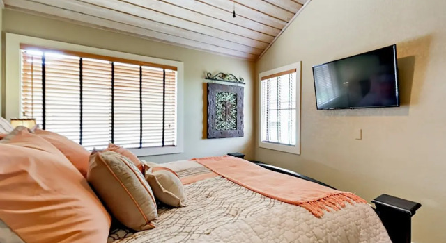 514 Harbor Drive Townhouse #8 3 Bedrooms 2 Bathrooms Townhouse