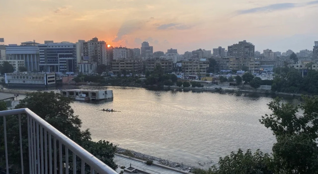 Апартаменты Nile View Apartment - Sleeps 4 & Balcony