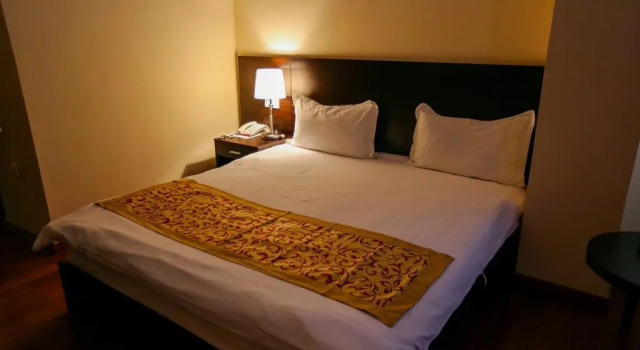 Lotus Hotel