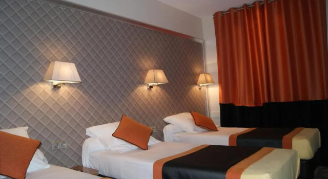 Трёхместный номер Standard Hotel dAmiens