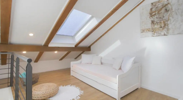 Aurum Apartment