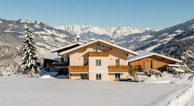 Large Apartment in Sankt Johann im Pongau near Ski Area
