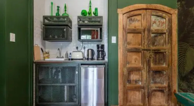 Festina Lente Guesthouse