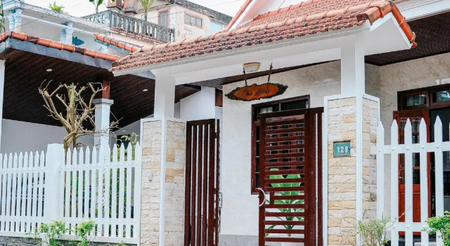 Chi Homestay #3, Забронировать Гостевой дом Хюэ Тхыатхьен-Хюэ, рядом с Ngu Phung