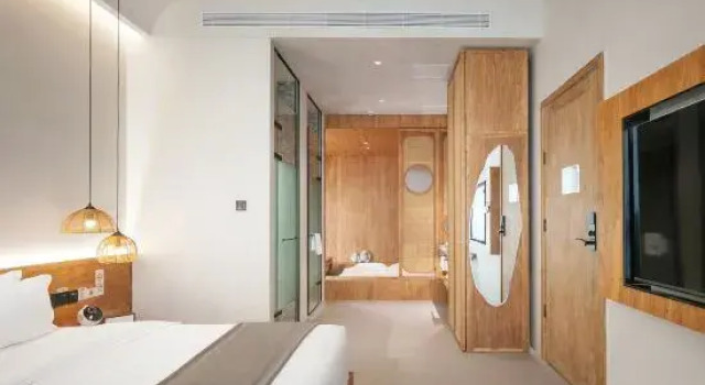 Семейный люкс Mr. Tang’s Yard·Immersive Experience B&B (Riyue Bay Branch)