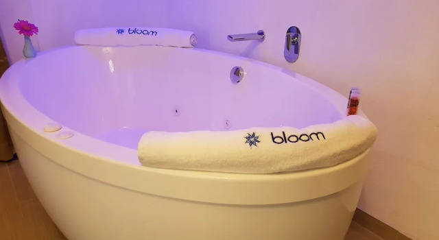 Люкс с балконом Bloom! exclusive boutique b&b