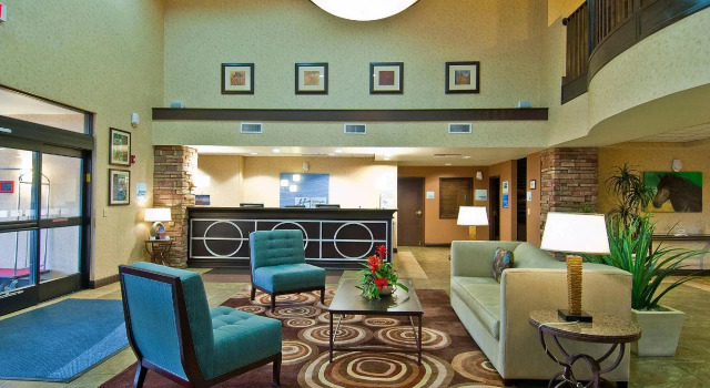 Holiday Inn Express and Suites Oro Valley, Boek Hotel Oro Valley Arizona