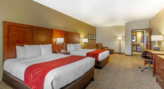 Люкс Superior Comfort Suites Glendale - State Farm Stadium Area