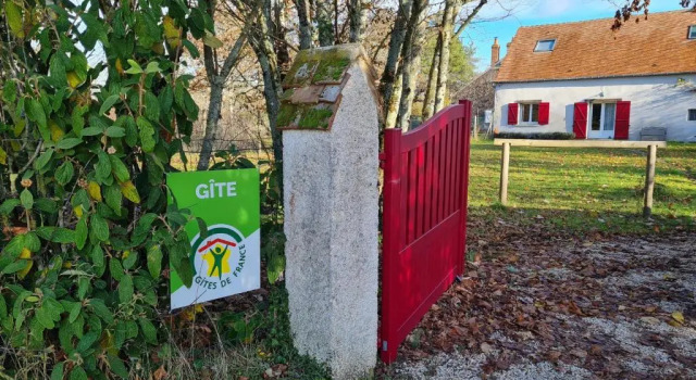 Gite Donnery, 4 pièces, 6 personnes - FR-1-590-23, Book Hotel Donnery Loiret