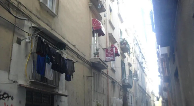 B&BHotel EMMANUEL Napoli, Забронировать Отель Отели Неаполя с парковкой, рядом с Ospedale degli Incurabili, Парковка