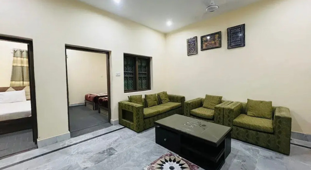 Chandi Hotel and Apartments, Rezerwuj Apartament Peszawar Federally Administered Tribal Area