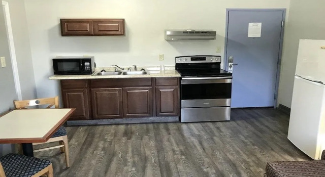 Номер Standard Palace Inn & Suites - Newport News/Jefferson Ave