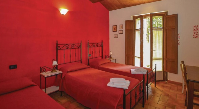 Nice Home in Badia Tedalda AR With 10 Bedrooms, Wifi and Outdoor Swimming Pool, Prenota Hotel Badia Tedalda Toscana