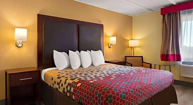 Номер Standard Цокольный этаж Kings House Motor Hotel, a Dazzler Select by Wyndham
