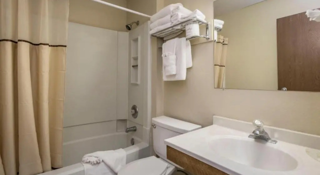 Четырёхместный номер Standard Inn At Truckee