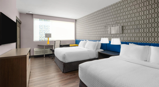 Четырёхместный номер Standard GLō Best Western Enid OK Downtown - Convention Center Hotel