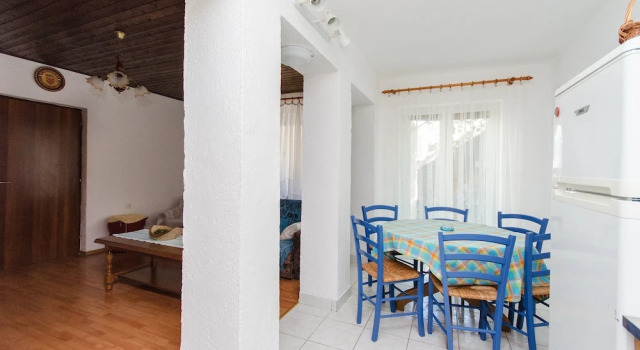 Apartments Marija, Book Lejlighed Hoteller i Senj med parkering, Parkering