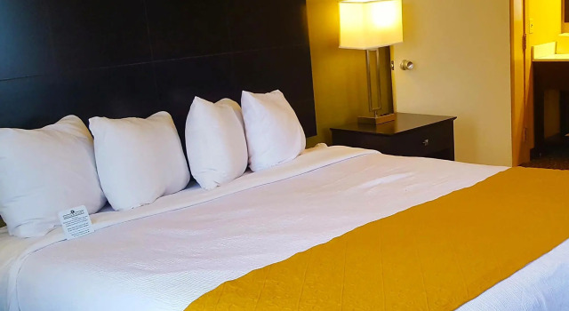 Номер Standard Spark By Hilton Watertown