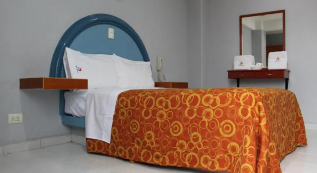 Hotel Central, Rezerwuj Hotel Hotele w State of Puebla z parkingiem, Parking