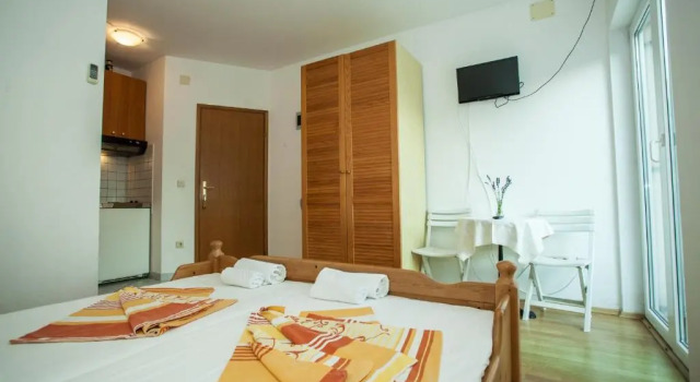 Студия с балконом Apartments Pušić