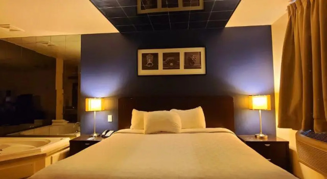 Люкс Empire Inn & Suites