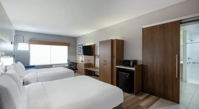 Четырёхместный люкс Holiday Inn Express & Suites - Gilbert - Mesa Gateway Airport