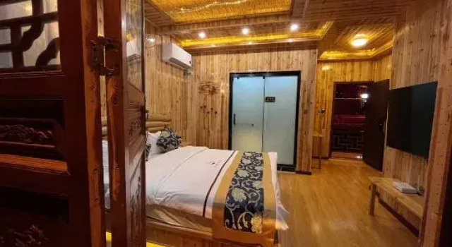 Двухместный люкс Deluxe Xuan'en Riverside Hotel