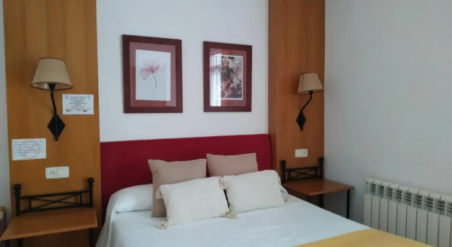 Двухместный номер Deluxe Área de Servicio El Cruce