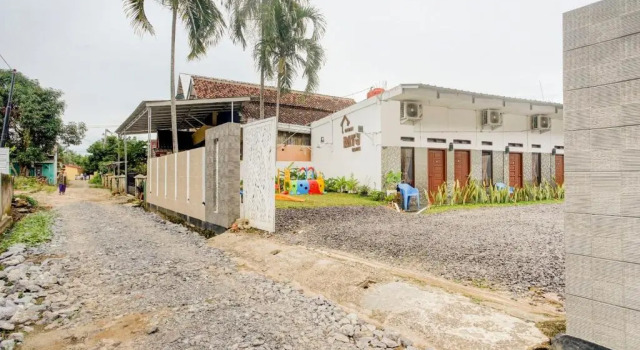 OYO 90124 Oemah Ratu Hostel Syariah, Rezerwuj Hostel Hajimana Sumatra